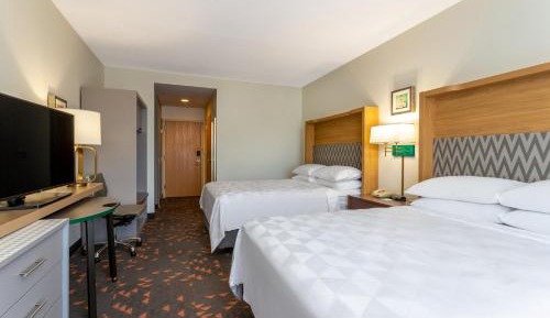 Standard Room with Two Queen Beds