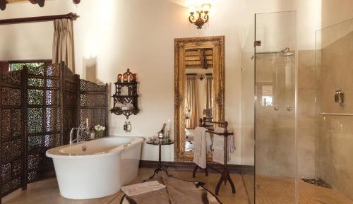 Honeymoon Suite
