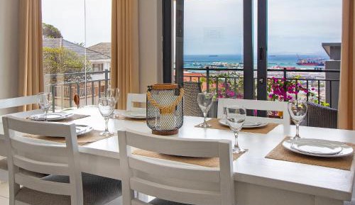 LUXURY TWO BEDROOM APARTMENT MANDELAS GOLD HARBOUR VIEWS