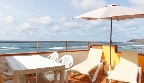Suite with Terrace and Ocean View