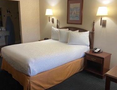 Queen Room