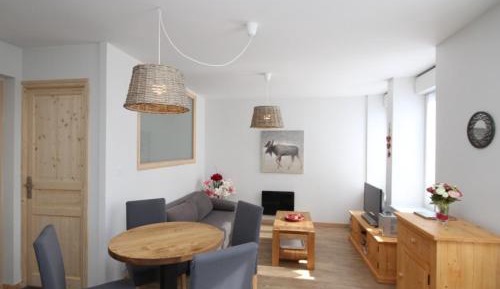 Apartment (3 Adults)