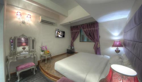 Tatami Room ( Hollywood Twin- Combined Beds) 
