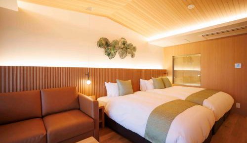 Deluxe Queen Room with Sauna