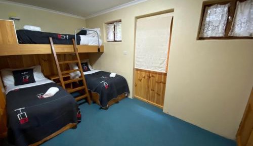 Family Room (5 Adults)