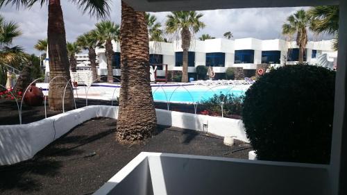 Studio Pool View