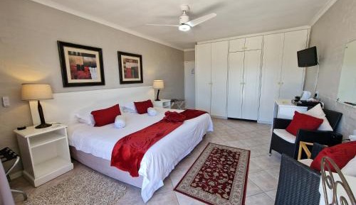 Deluxe Double or Twin Room with Sea View