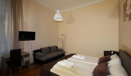 Comfort Triple Room