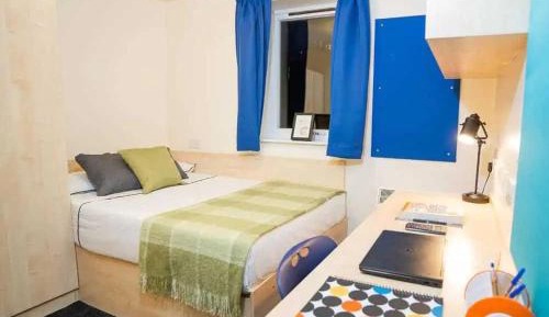 Single Room with Private Bathroom