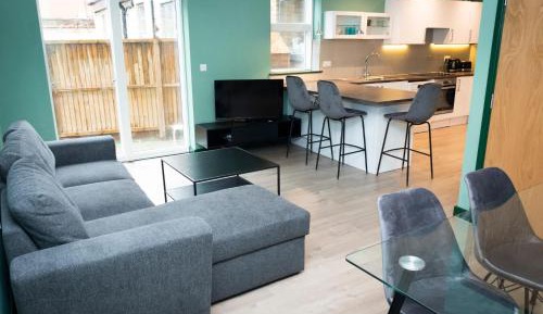 Apartment with Terrace
