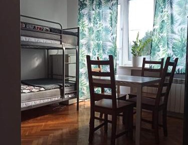 Bunk Bed in Mixed Dormitory Room