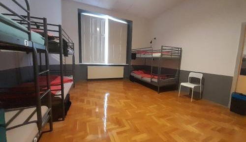 Bed in 6-Bed Mixed Dormitory Room