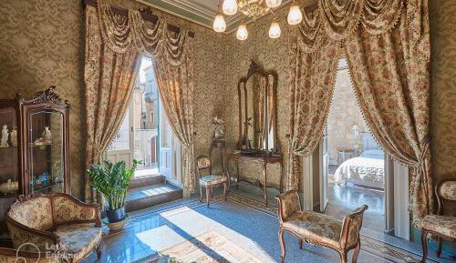Suite with Balcony