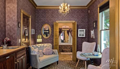 King Room with Balcony