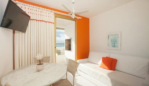 One-Bedroom Apartment with Balcony and Barbecue Facilities (2 Adults)