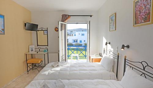 Apartment with Mountain View