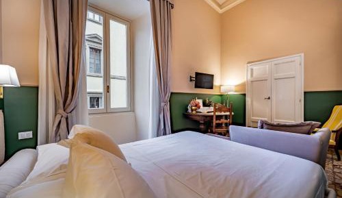 Double or Twin Room with City View