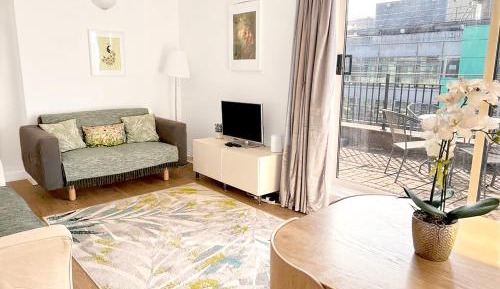 Apartment with Terrace