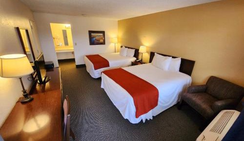 Queen Room with Two Queen Beds - Non-Smoking