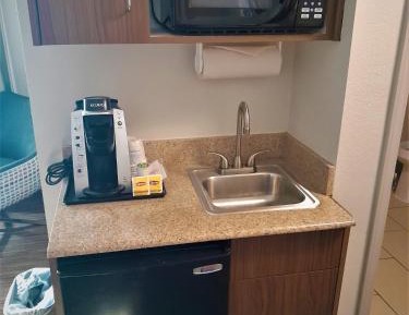 Two Single Beds Suite