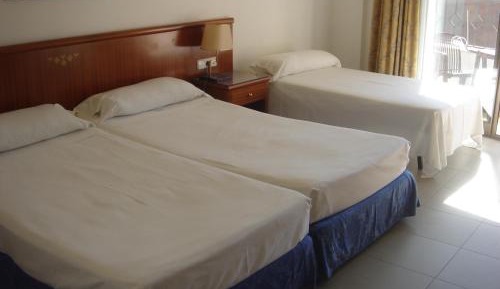 Triple Room (3 Adults)