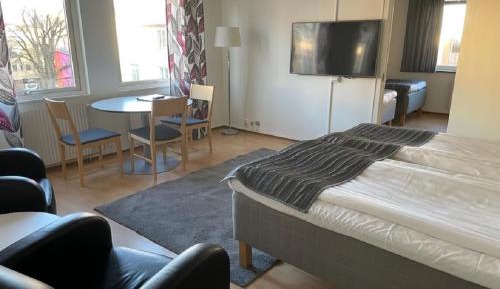 Superior Family Room (2 Adults + 2 Children)