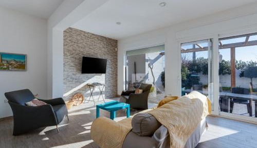 Villa with Sea View