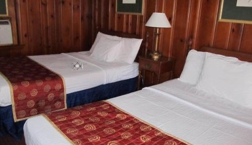 2 Double Beds Non-Smoking