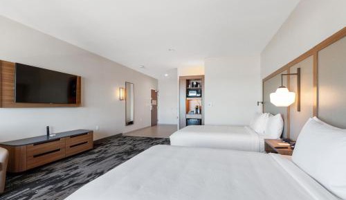 Suite with Two Queen Beds and Ocean View