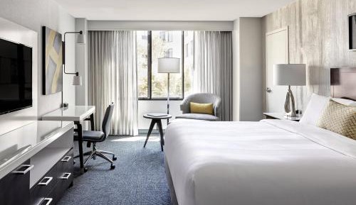 King Room with Courtyard View
