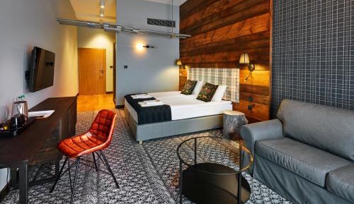 Deluxe Apartment