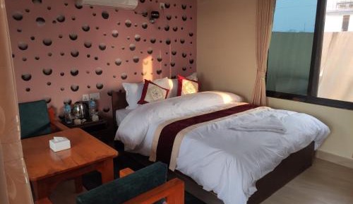 Deluxe Double Room with Shower