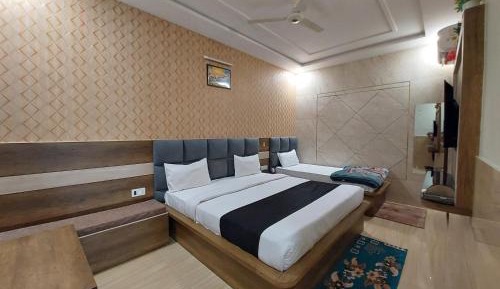 Deluxe Family Room