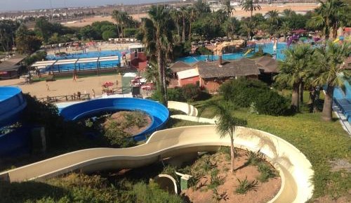 Apartment with Pool View 