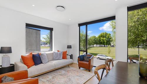 Apartment - Split Level