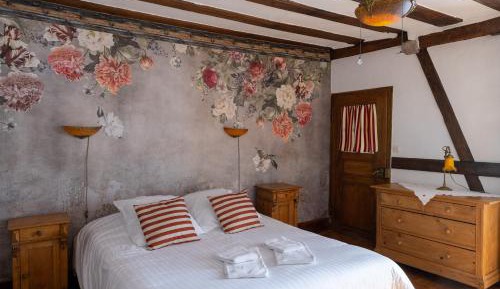 Double Room with Private External Bathroom