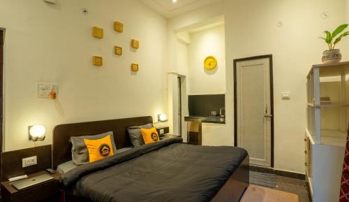 Superior Double Room with Balcony