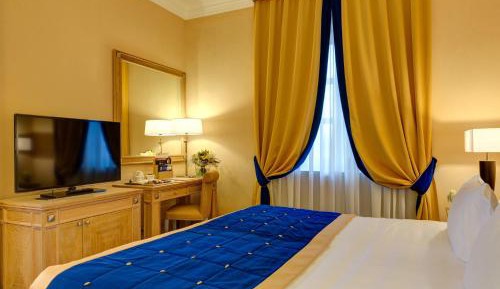 Classic Double Room
