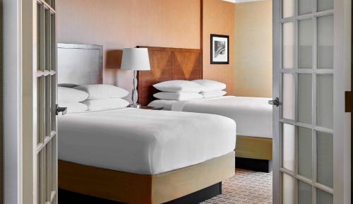 One-Bedroom Suite with Two Double Beds