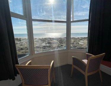 Family Room with Sea View
