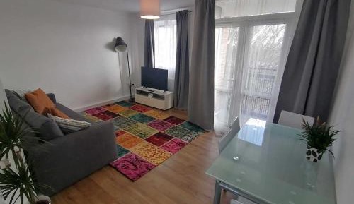 Three-Bedroom Apartment with Balcony
