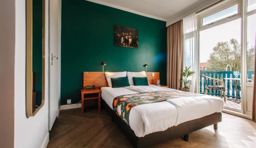Double or Twin Room with Balcony