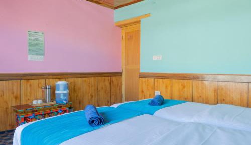 Deluxe Double Room (2 Adults + 1 Child)
