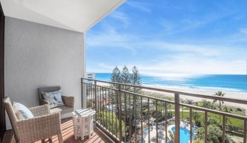 Apartment with Balcony