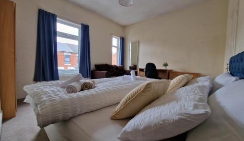 Double Room with Shared Bathroom