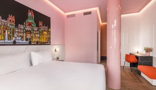 Double Room with View