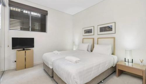 Three-Bedroom Apartment (1224)