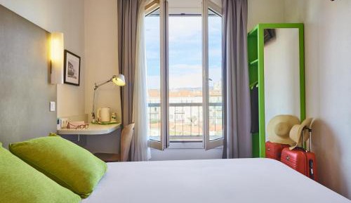  Double Room for Single Occupancy  