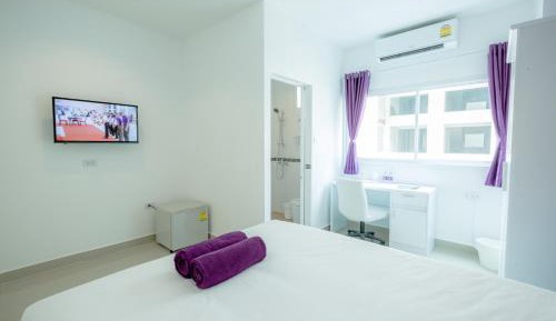Standard Queen Room