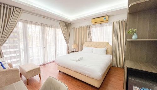 King Room with Lake View